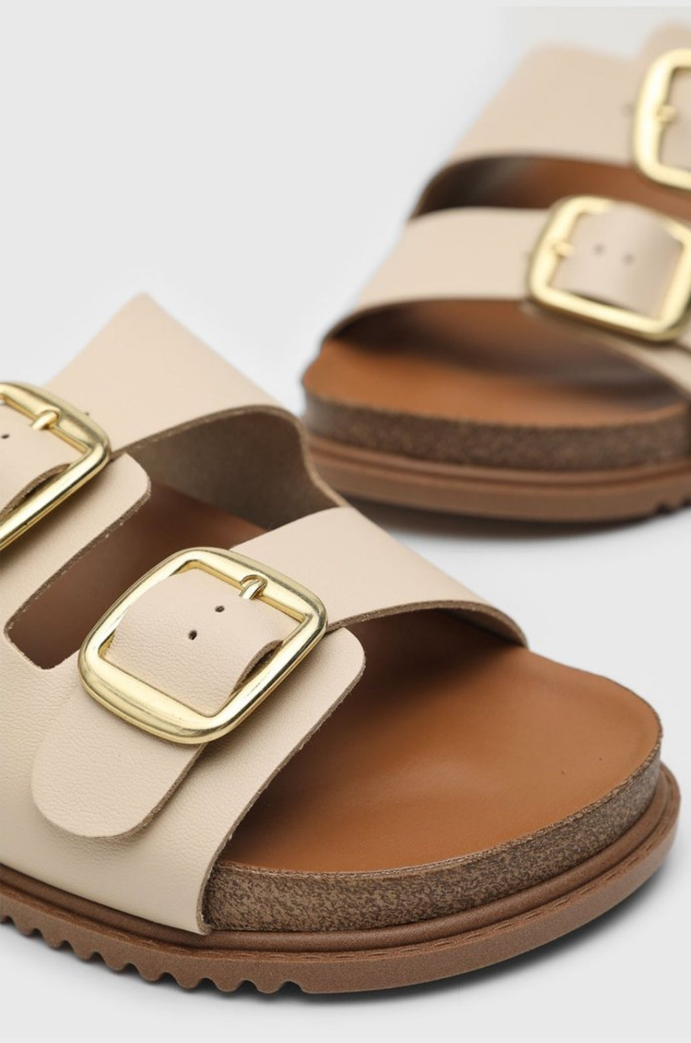 Sandalia Beira rio crema 8523