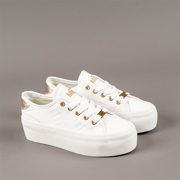Tenis blancas Mios