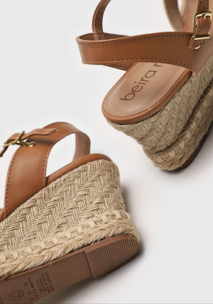 Sandalia Plataforma Beira rio Camel
