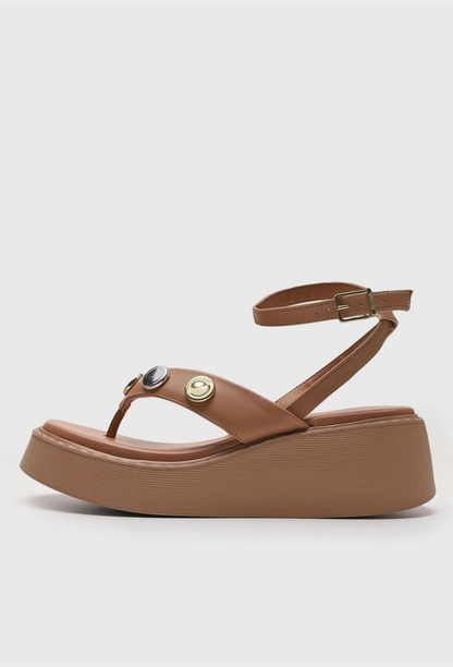 Sandalia plataforma Vizzano color nude