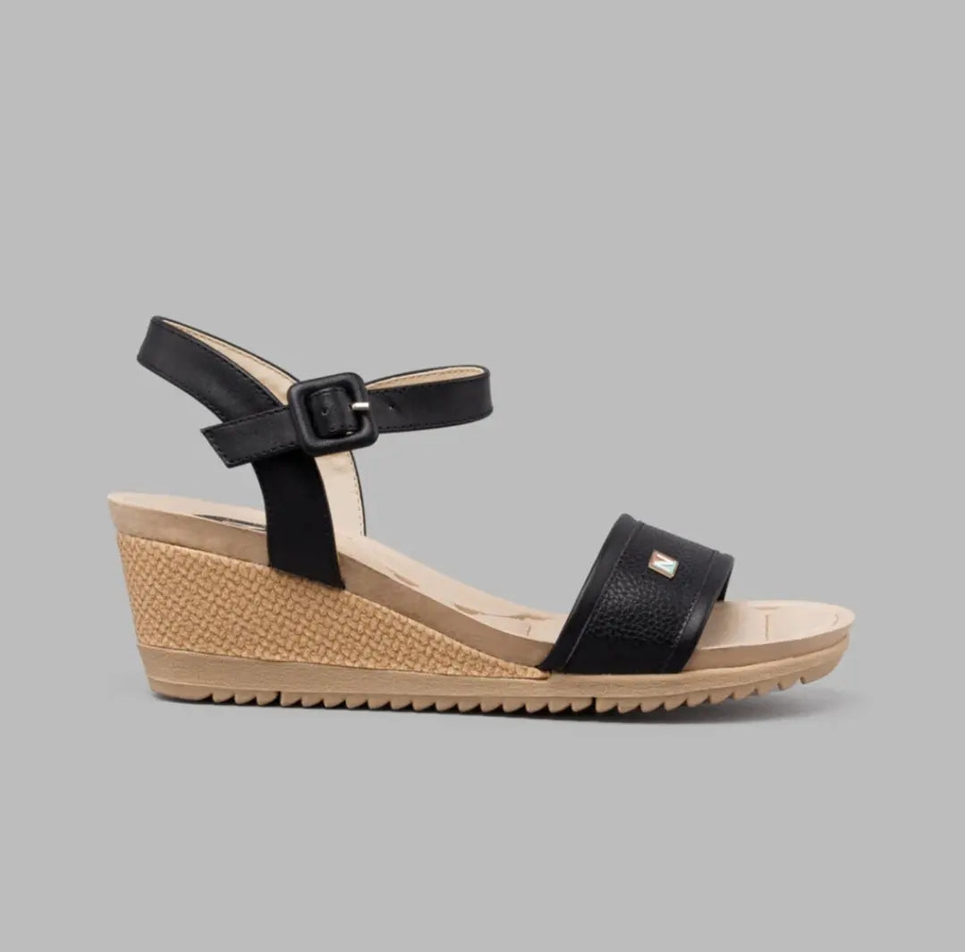 Sandalia Natural confort Celian color negro MokaBoutiqueCR