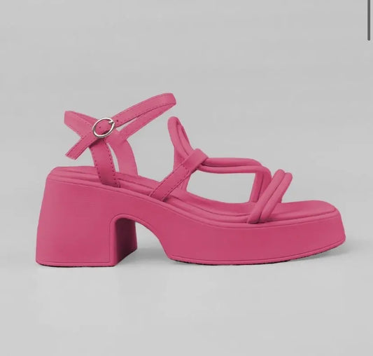 Sandalias Vegas Fuchsia pu MokaBoutiqueCR