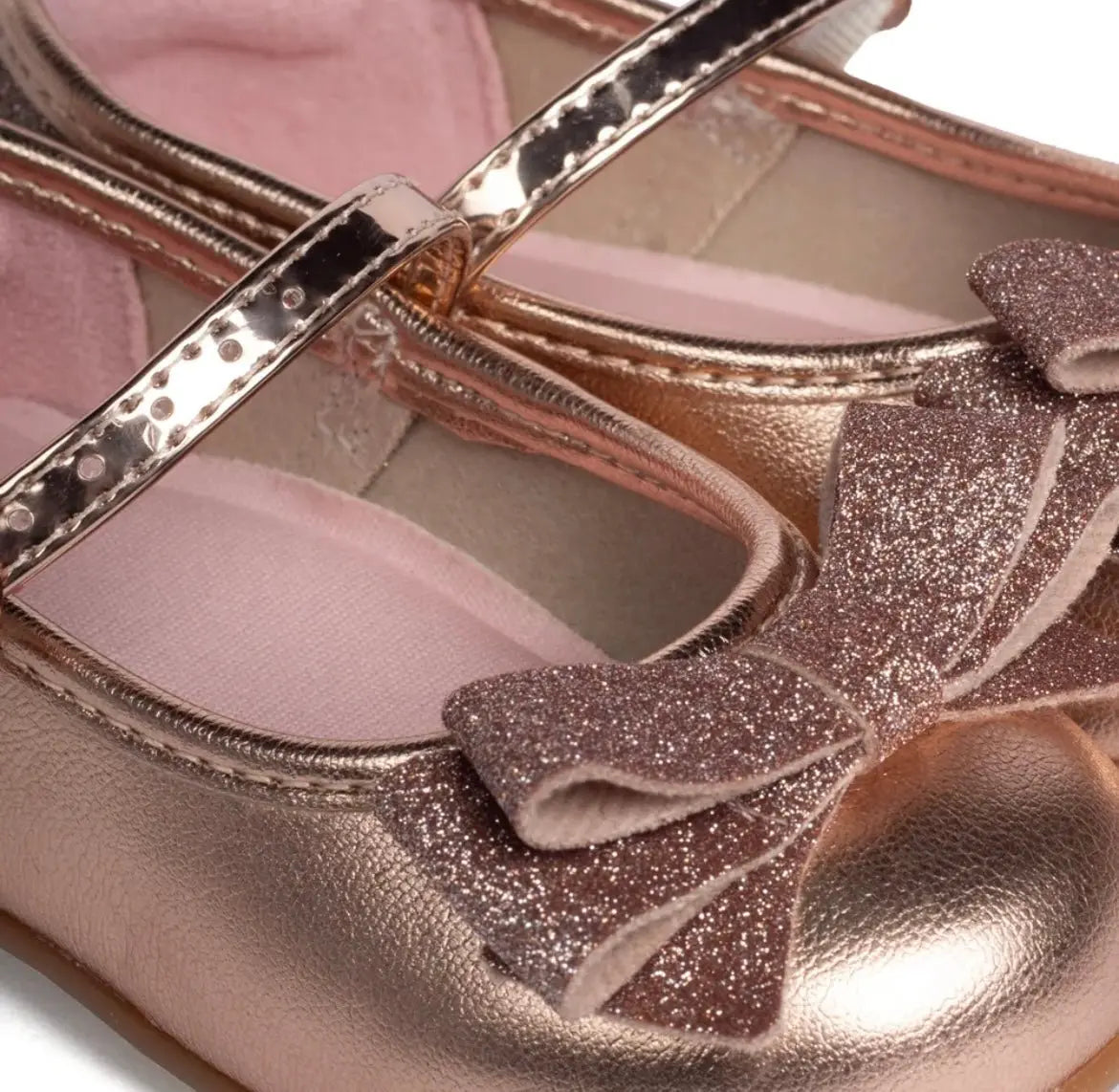 Zapatito Oro rosa molekihna MokaBoutiqueCR