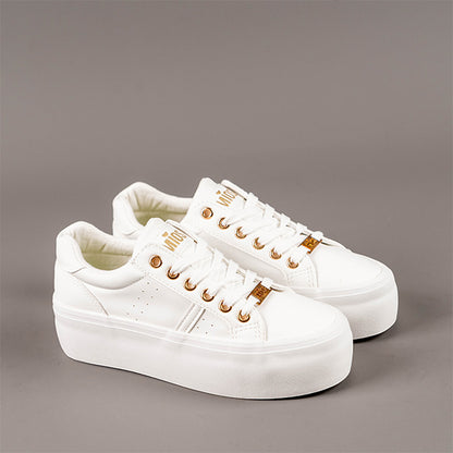 Tenis all white Mios