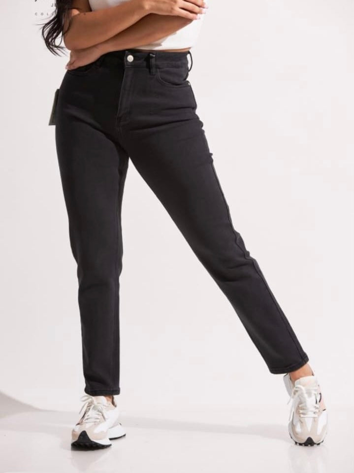 Pantalón Mom fit MokaBoutiqueCR